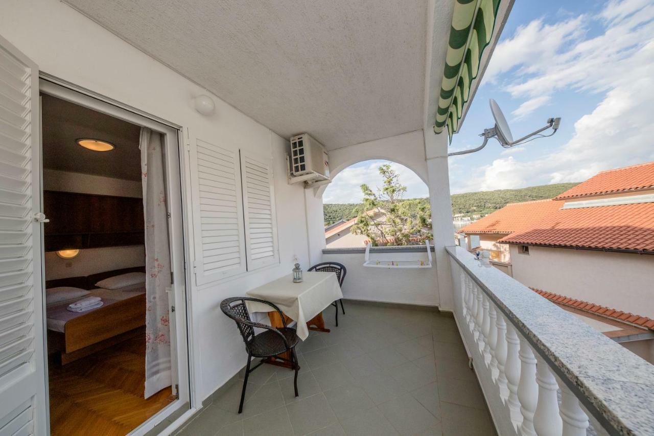 Apartmani Sanjin Tariba Supetarska Draga Exterior foto